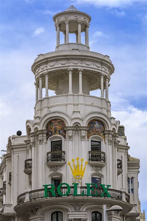 edificio grassy